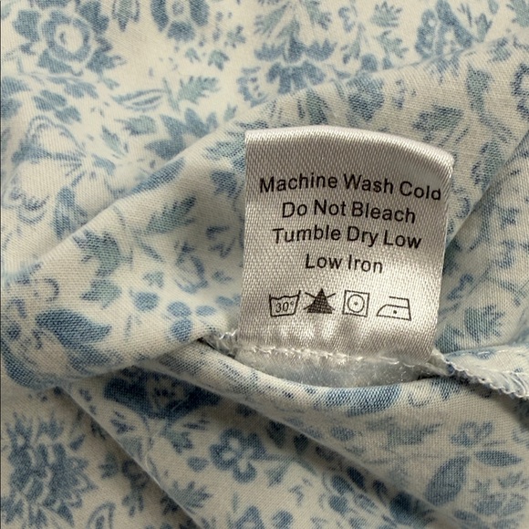 Tuckernuck Dress Wm Medium Bluebell Floral Ditsy Calico Royal Shirt 3/4 Sleeve - Picture 7 of 9